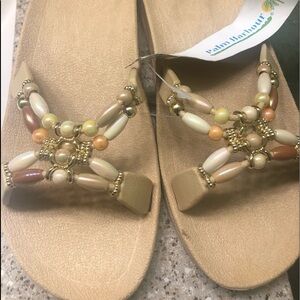Sandals beige size 10